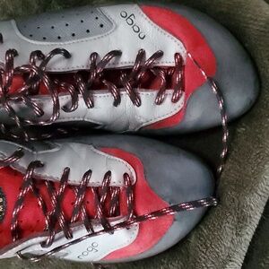 La Sportiva Nago Vibram XS Grip Climbing Boulder Shoes Unisex 8.5M 9.5W Lace Up